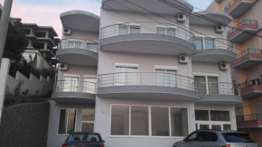 Отель Apartments Villa Juvenito  Саранда